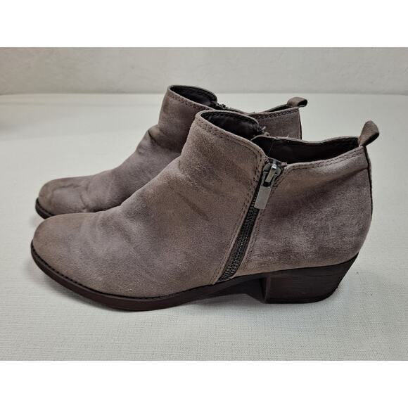 Carlos Santana Women's Brie Ankle Boot 10M Taupe Side Zipper Faux Suede - Picture 2 of 9